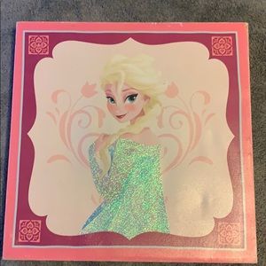 A picture of Elsa